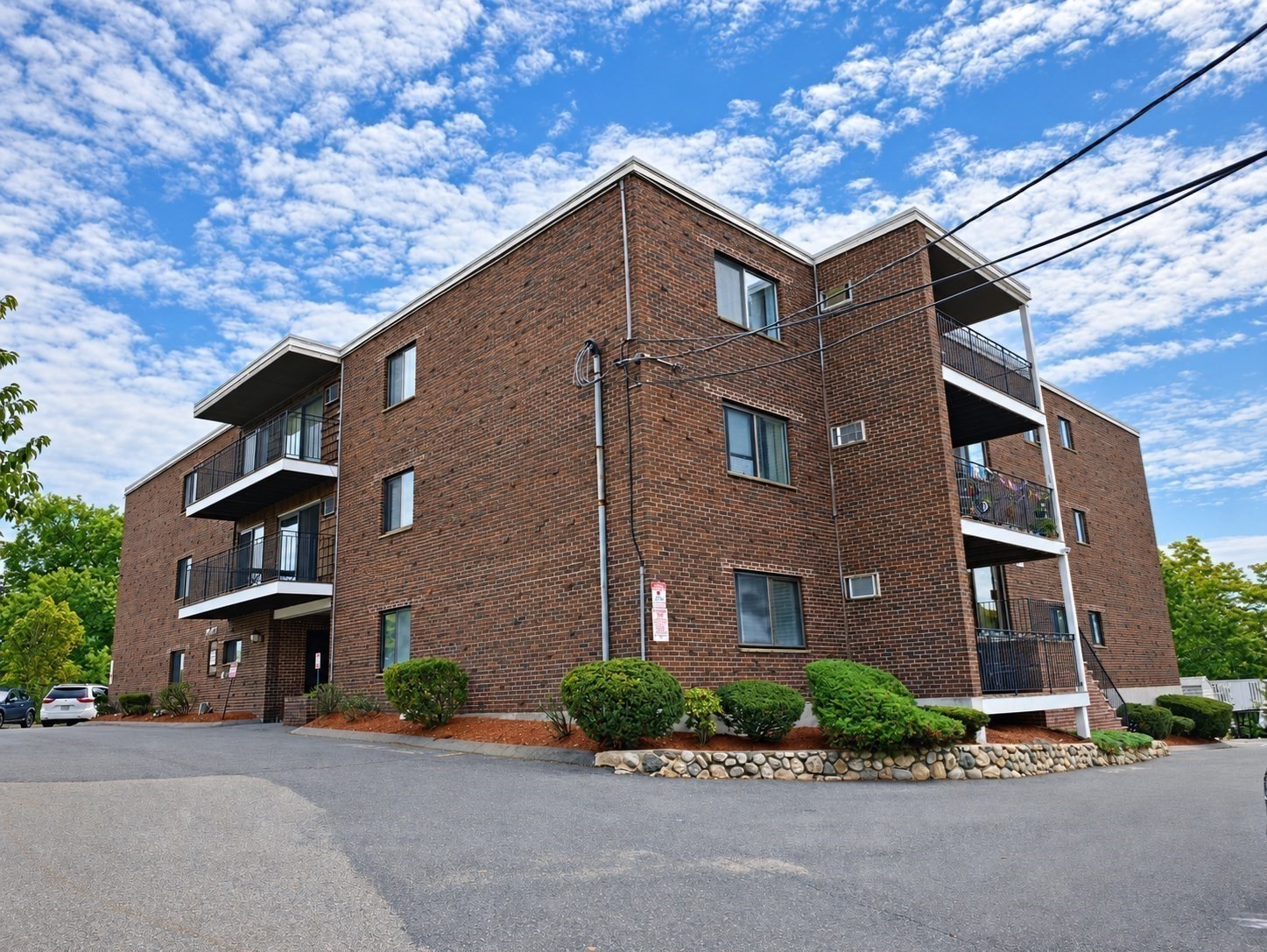 27 Alpine St # 8