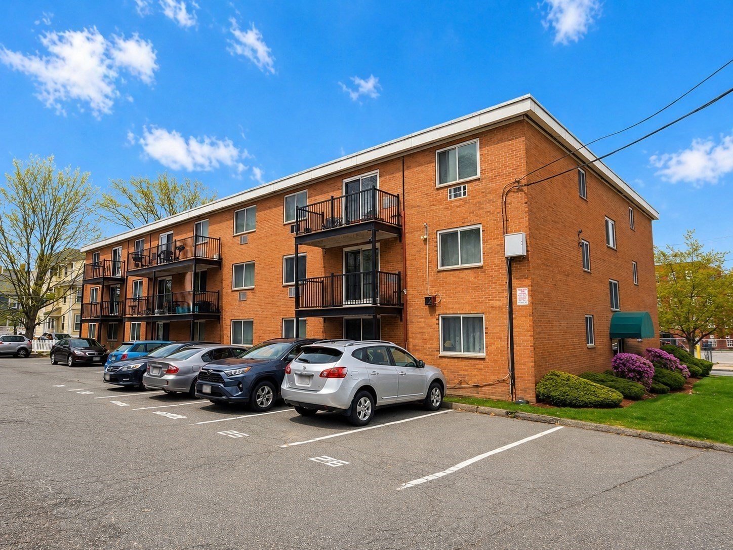 95-99 Maple St # 17