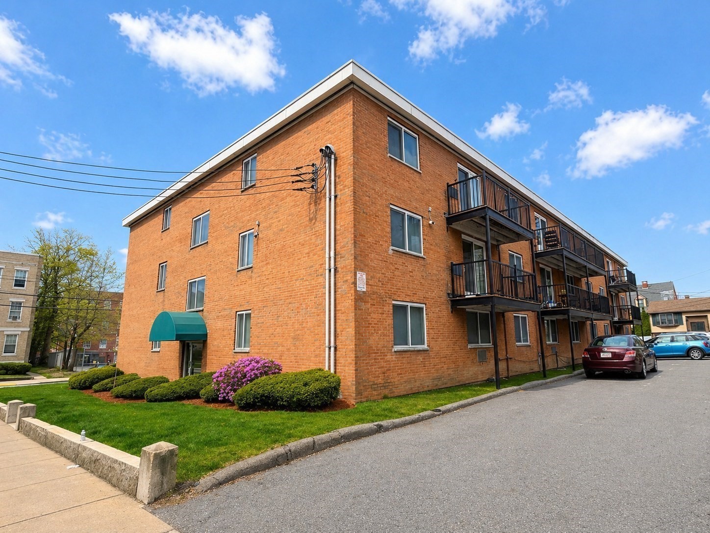 95-99 Maple St # 17