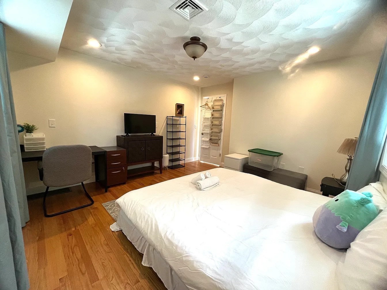 195 Grove Street # 201