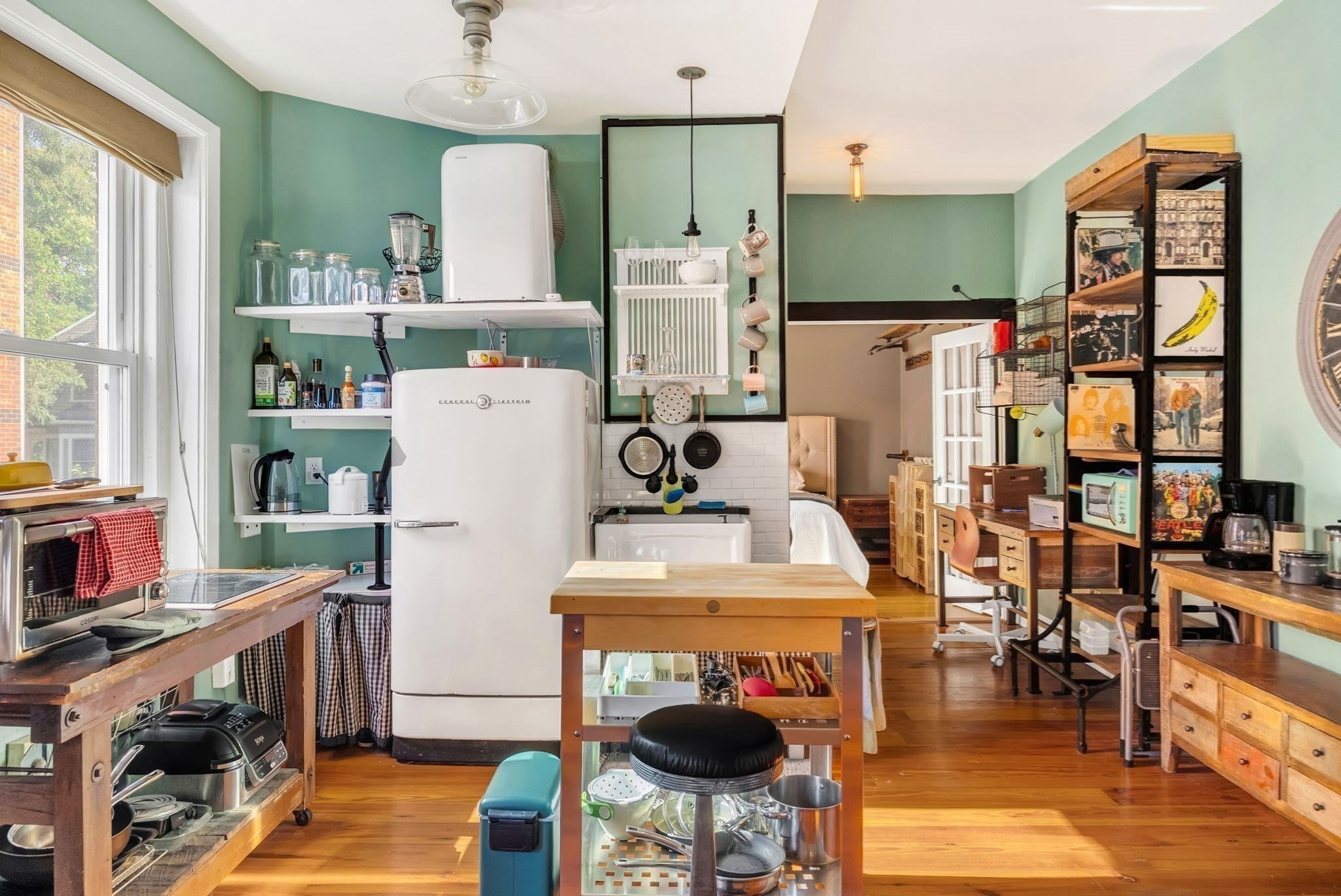 863 Massachusetts Ave # 32