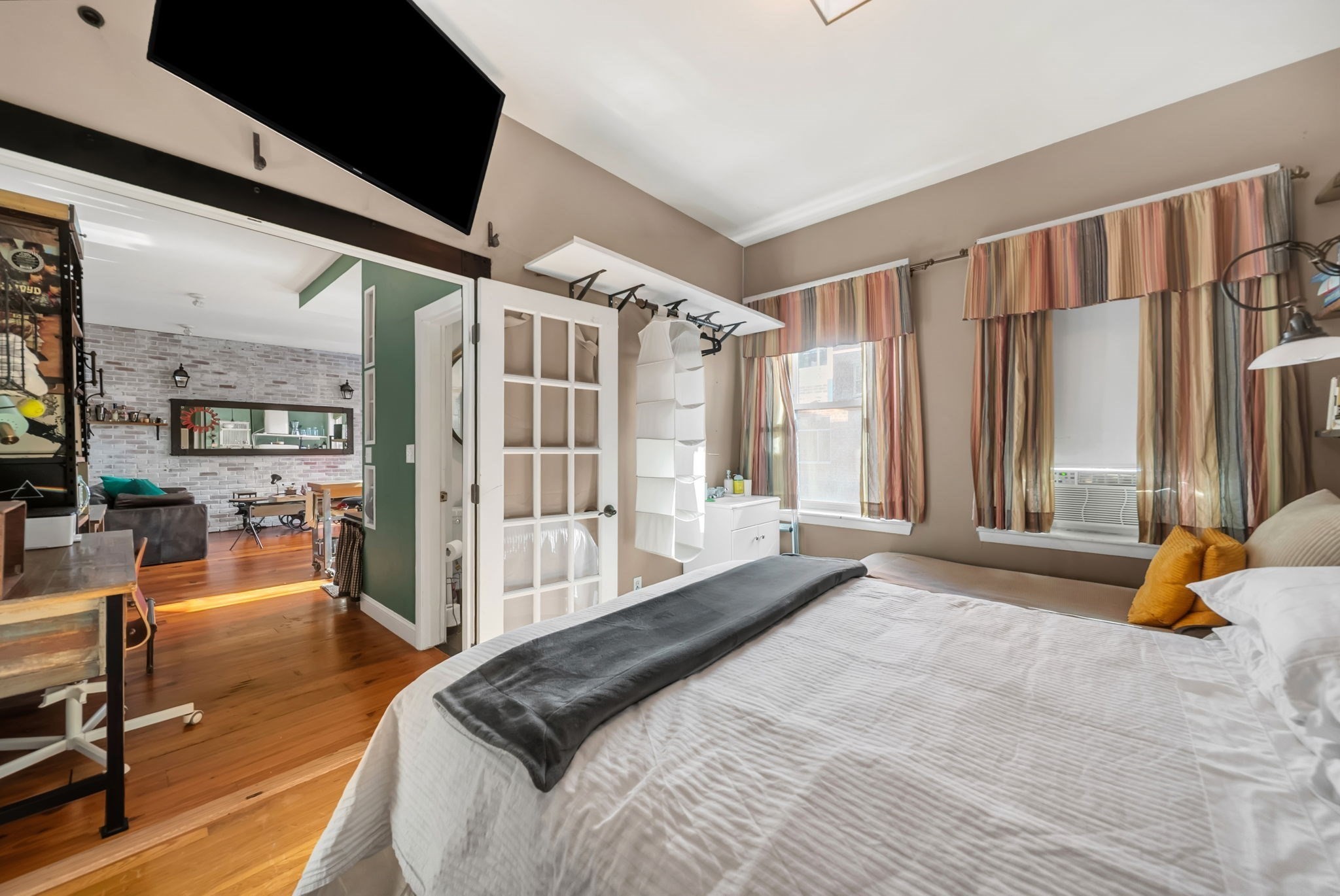 863 Massachusetts Ave # 32