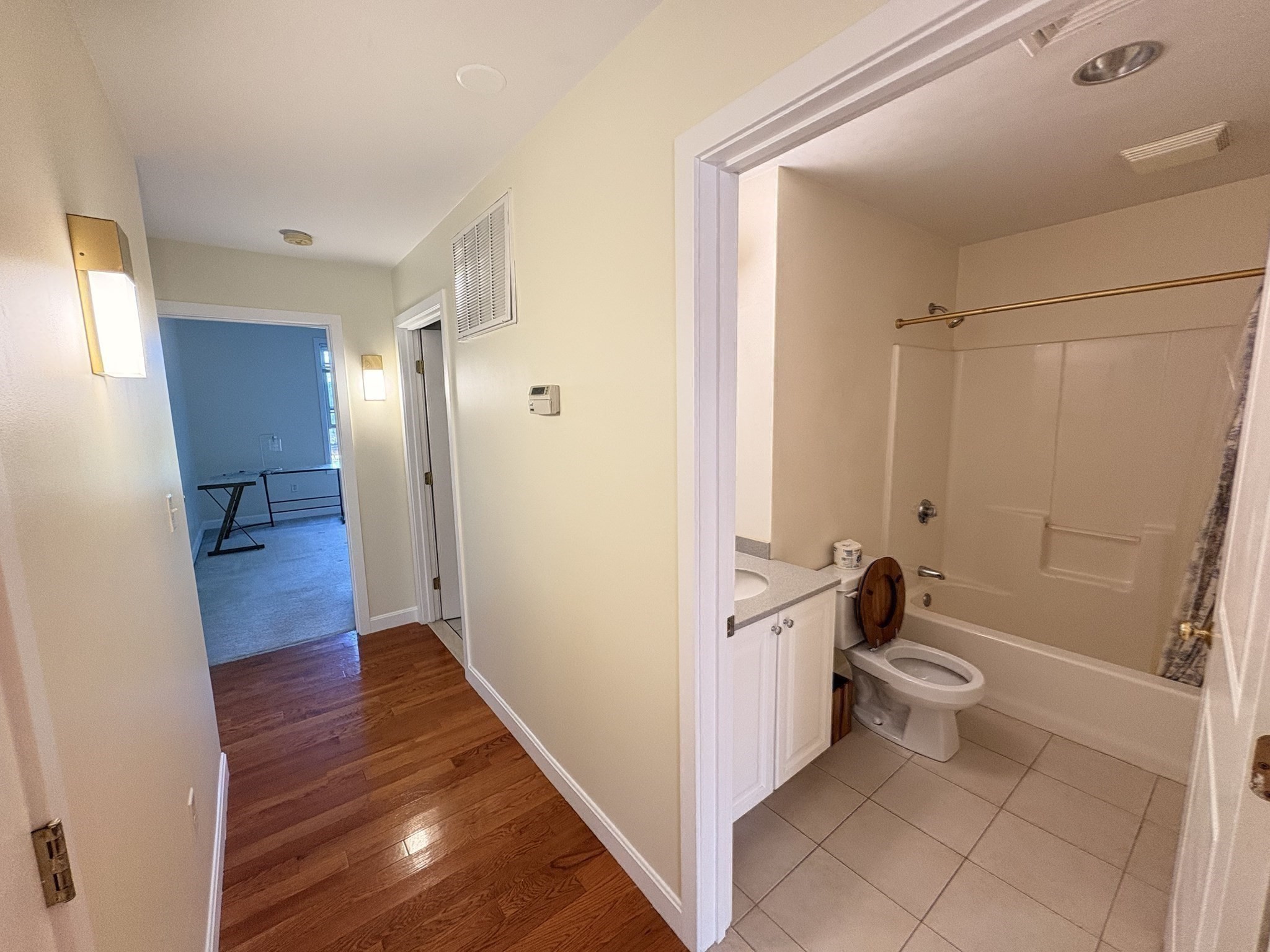 185 High St # 303