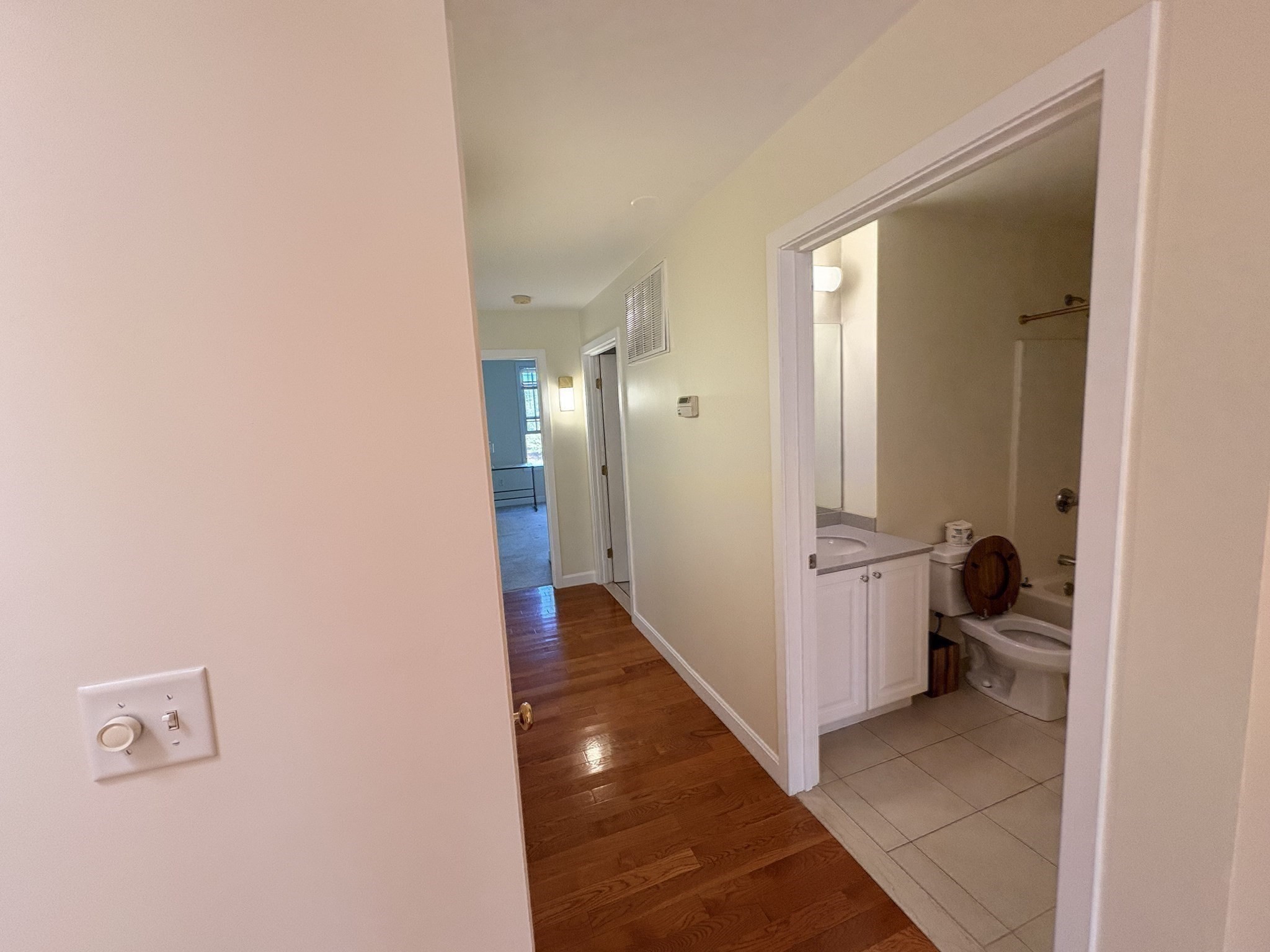 185 High St # 303