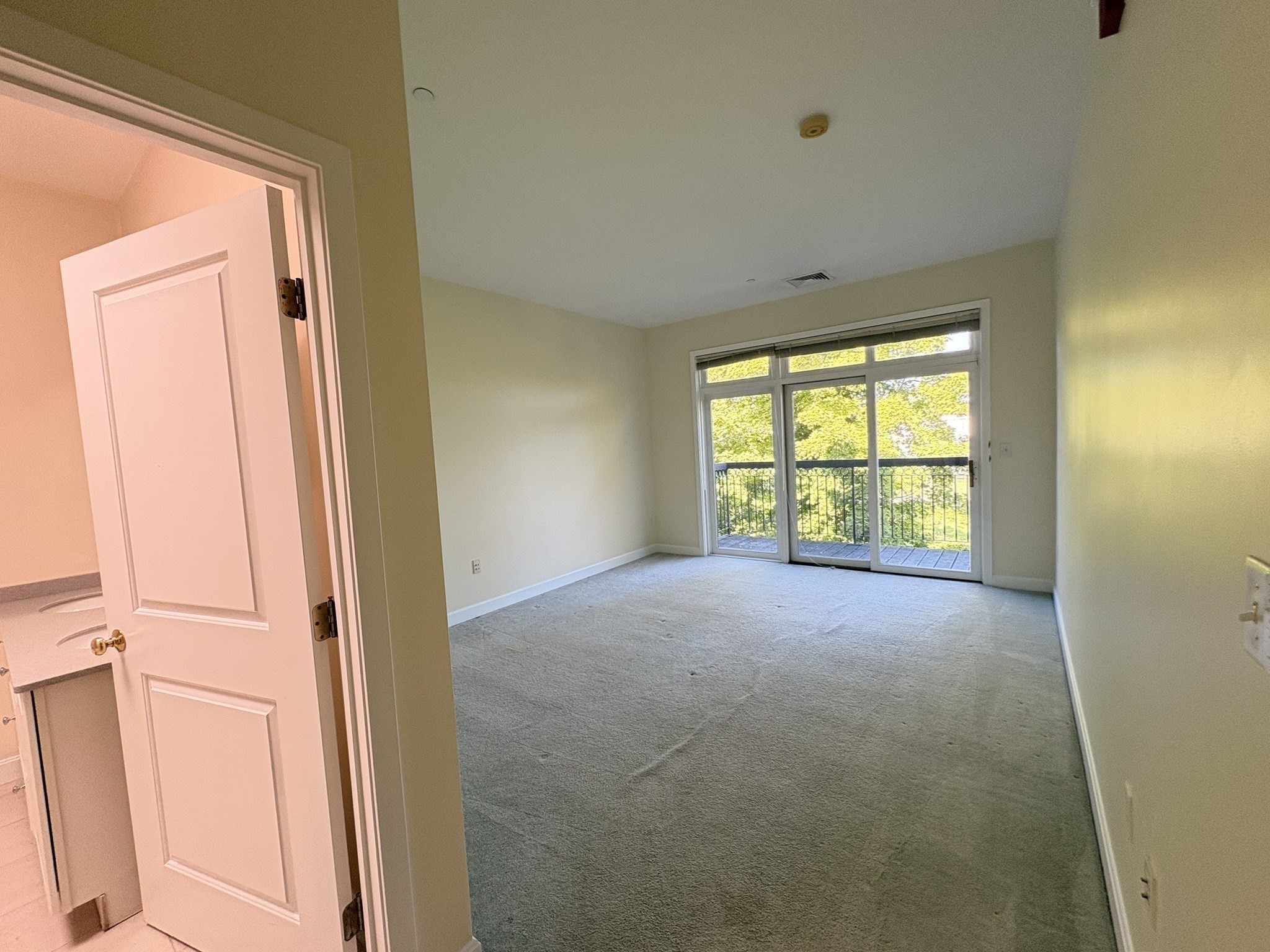 185 High St # 303