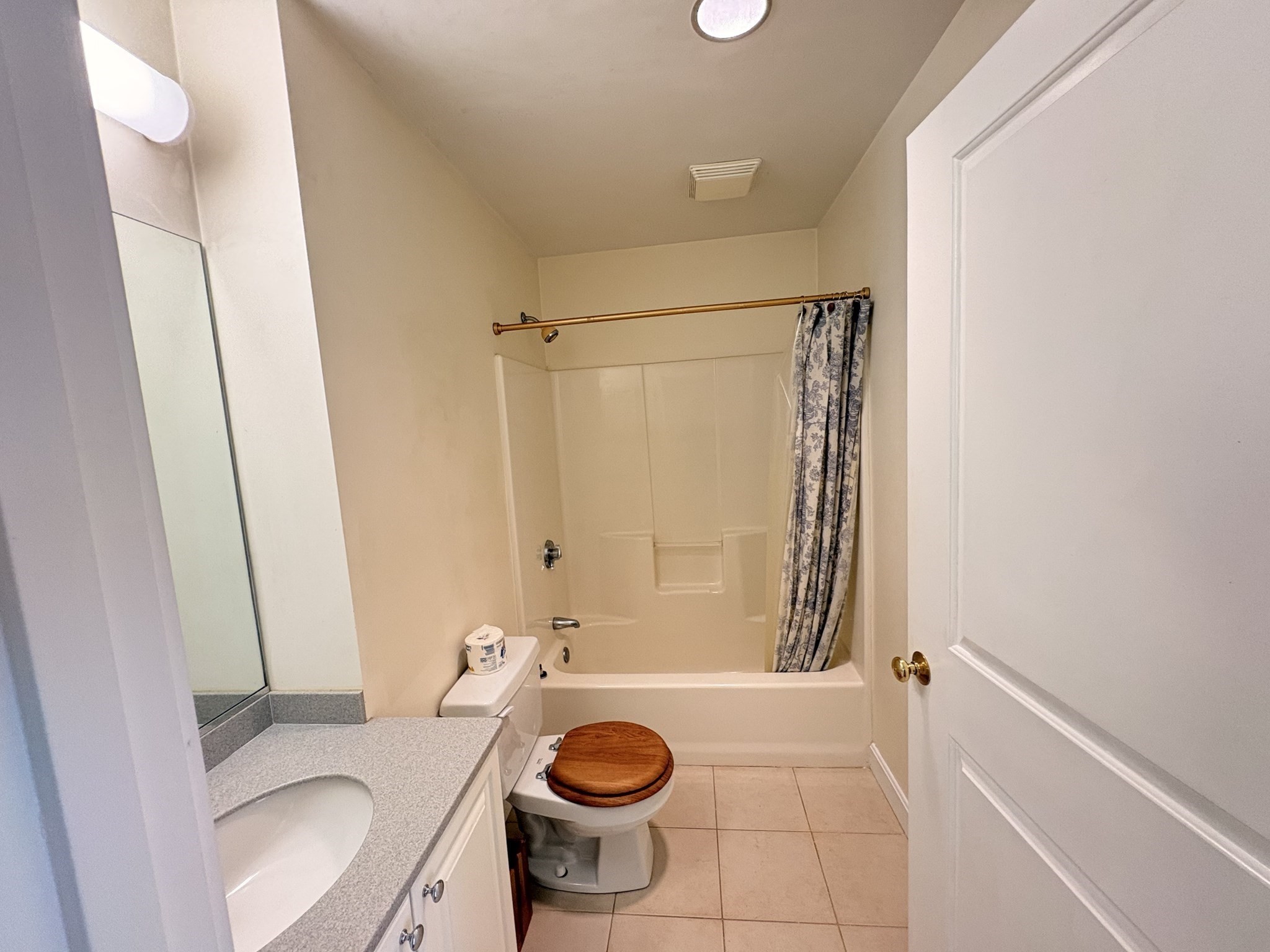 185 High St # 303