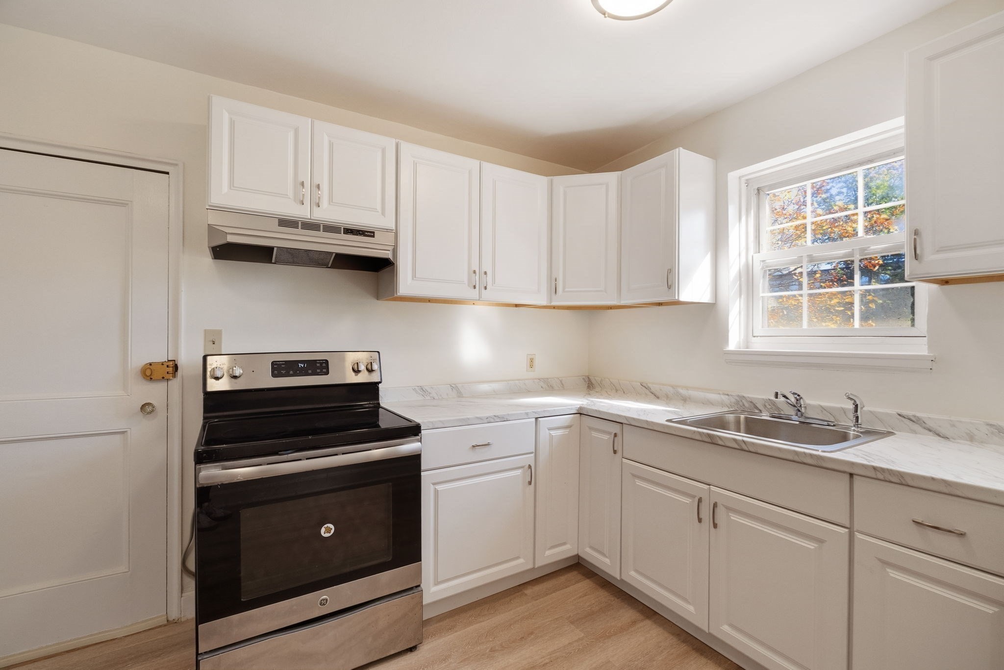 108 Maple St # 3