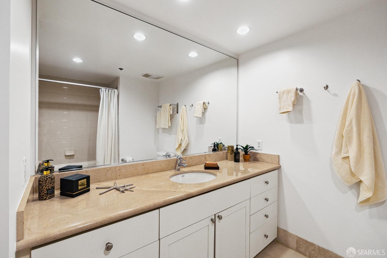 1800 Washington Street # 112