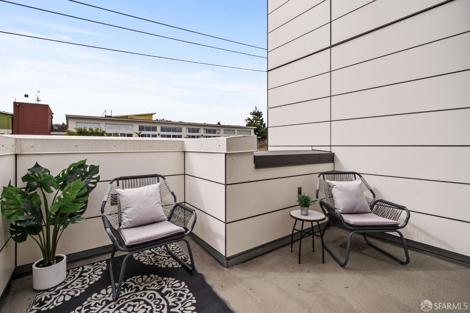 950 Tennessee Street # 401