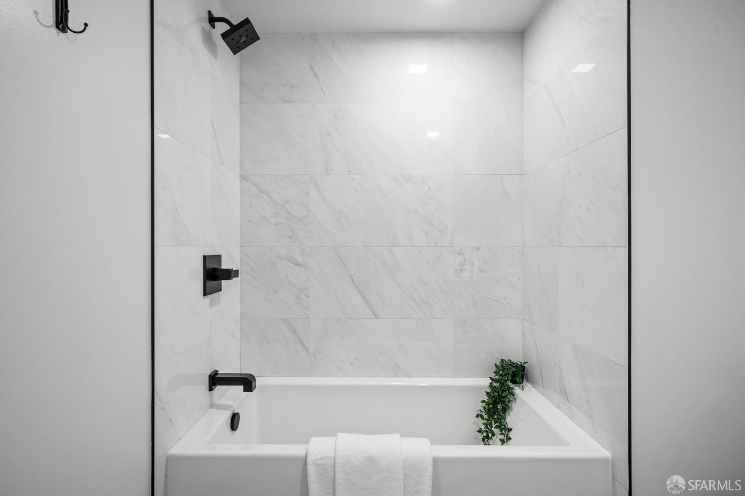 950 Tennessee Street # 401