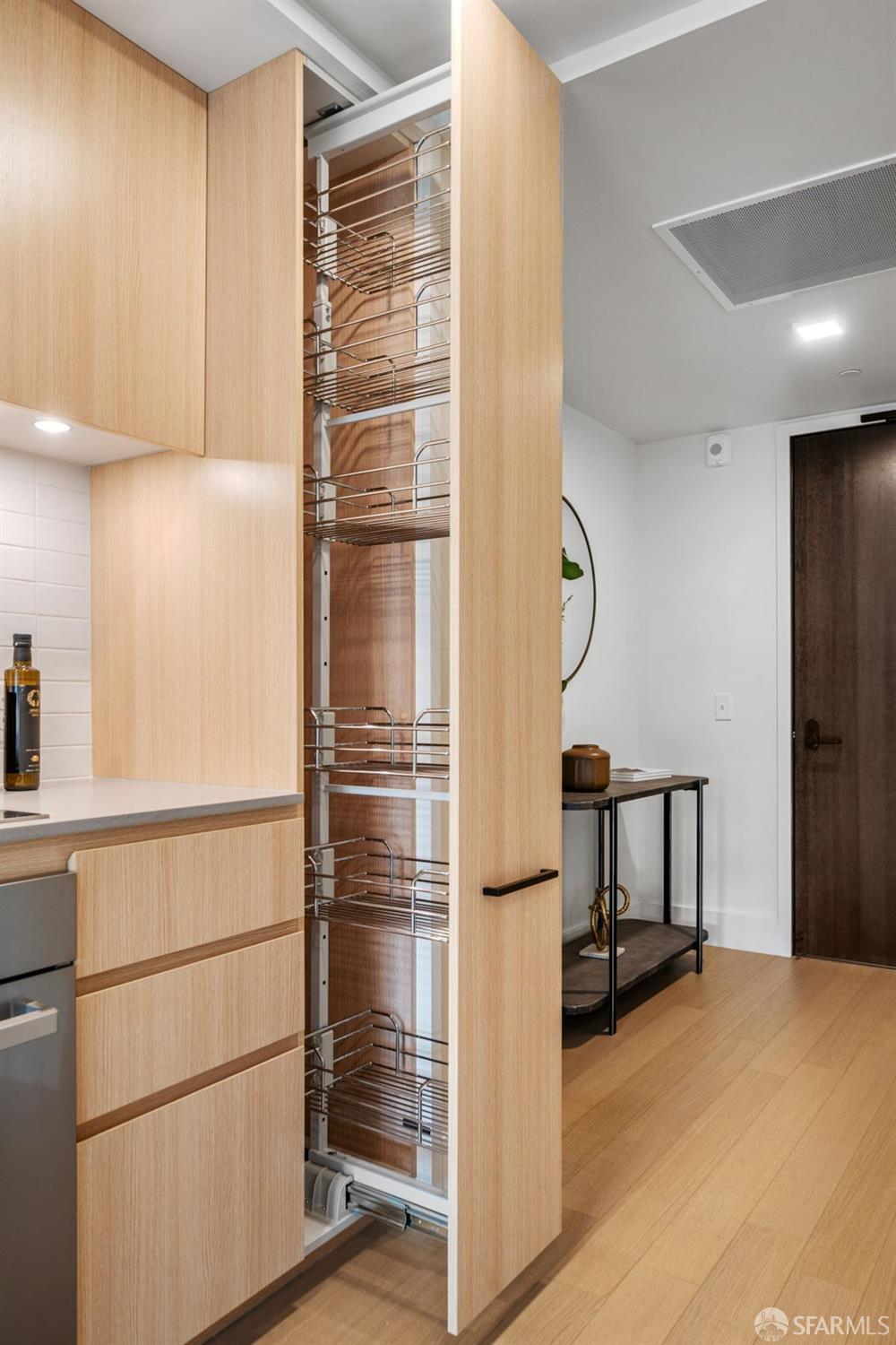 950 Tennessee Street # 401