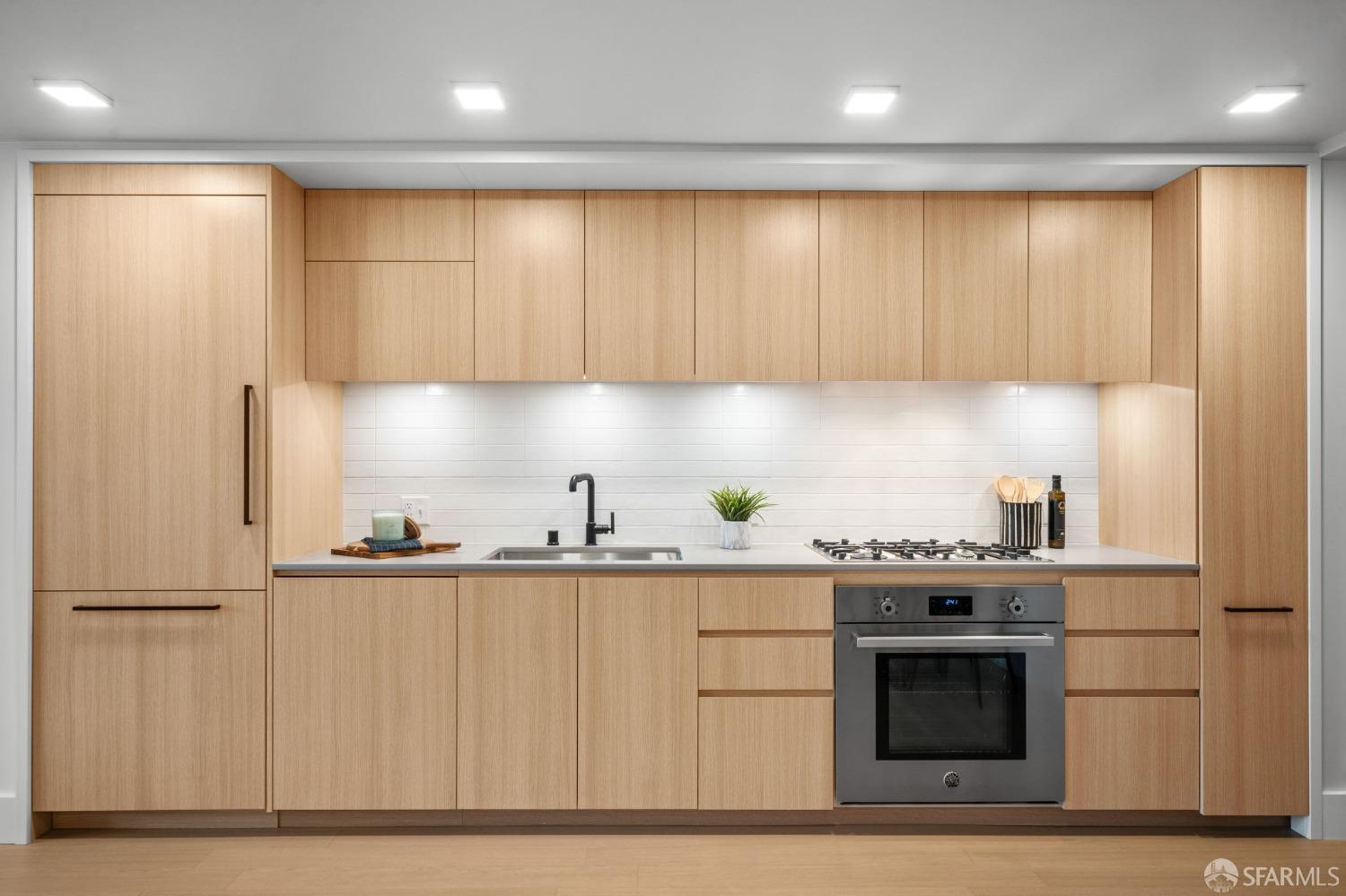 950 Tennessee Street # 401