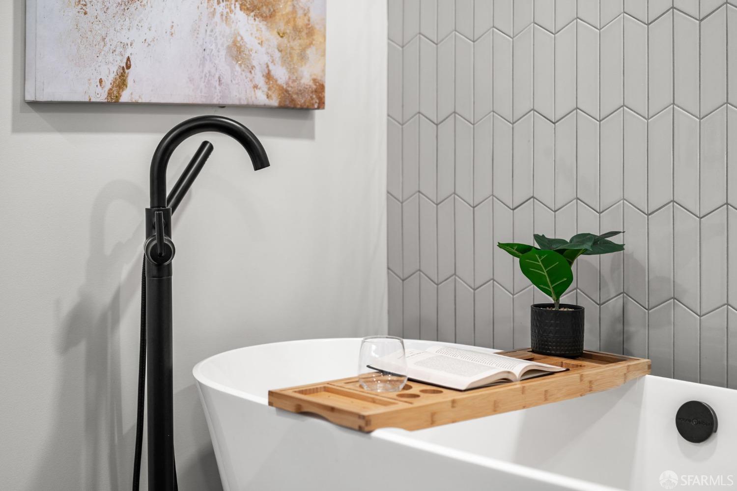 950 Tennessee Street # 401