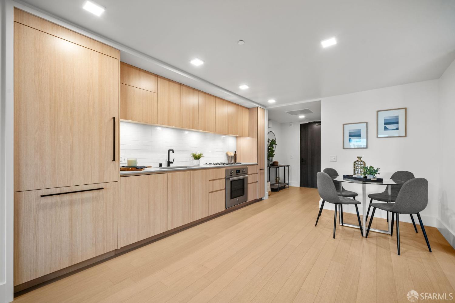 950 Tennessee Street # 401