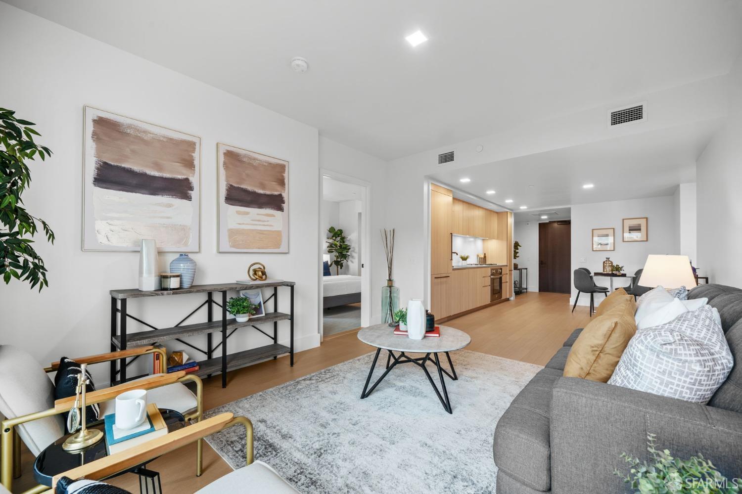 950 Tennessee Street # 401