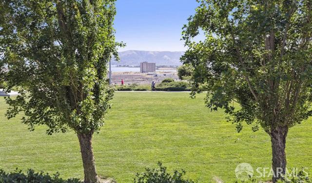 51 Innes Court # 408