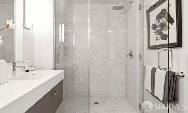 51 Innes Court # 408