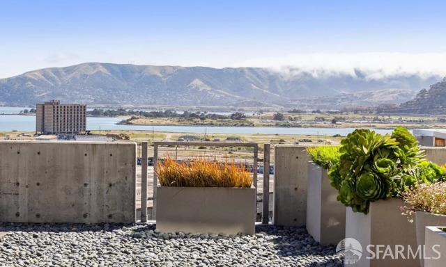 51 Innes Court # 408