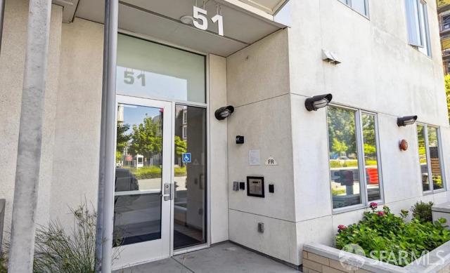 51 Innes Court # 408