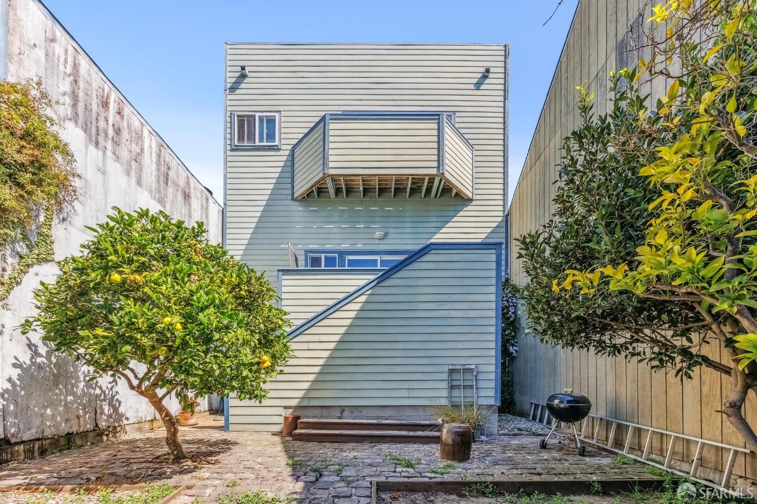 414-416 Cortland Avenue