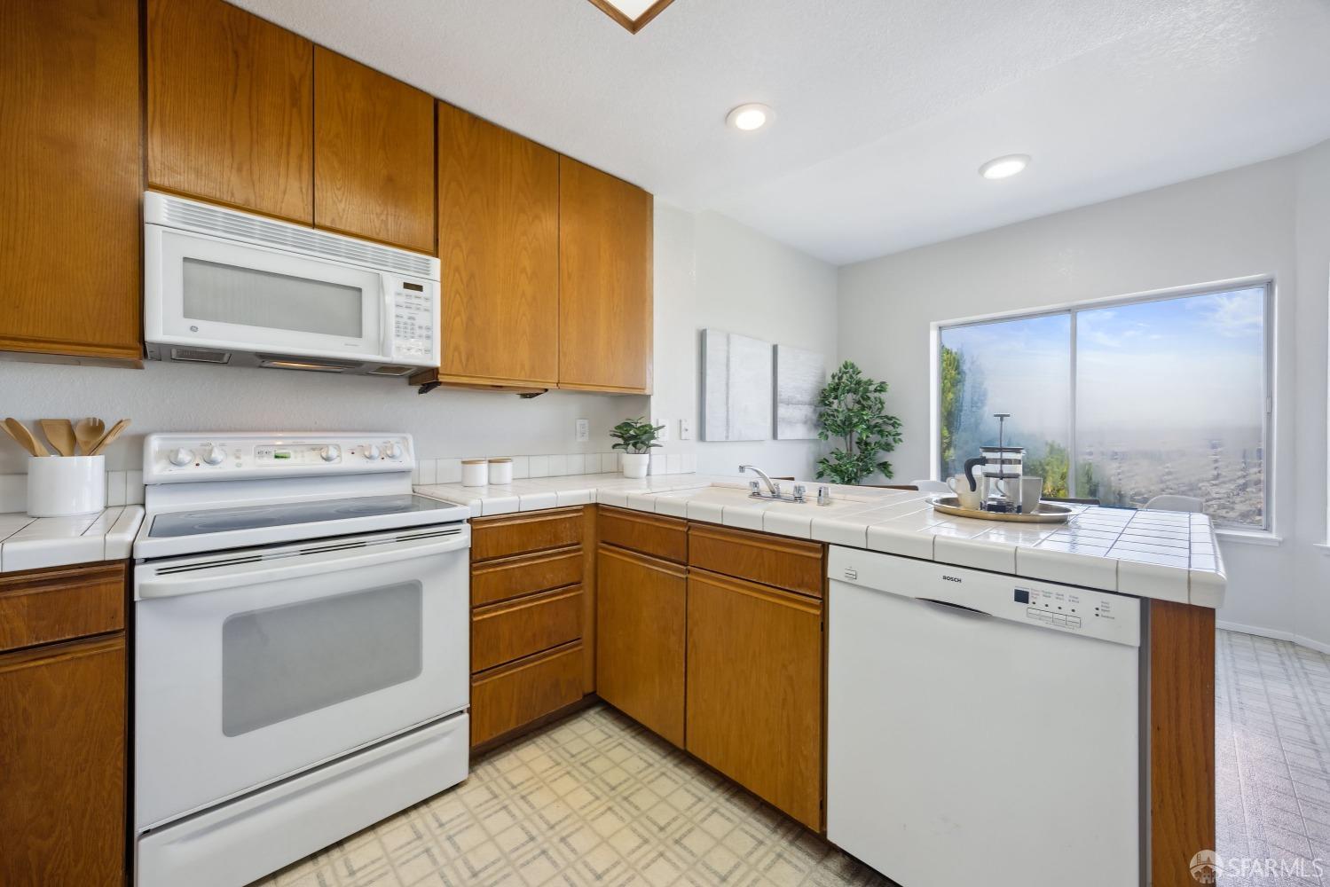 520 Pointe Pacific Drive # 3