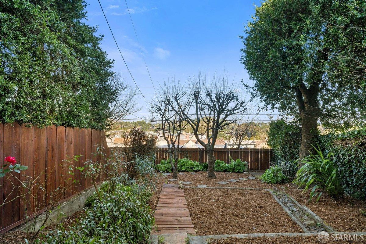 431 Teresita Boulevard