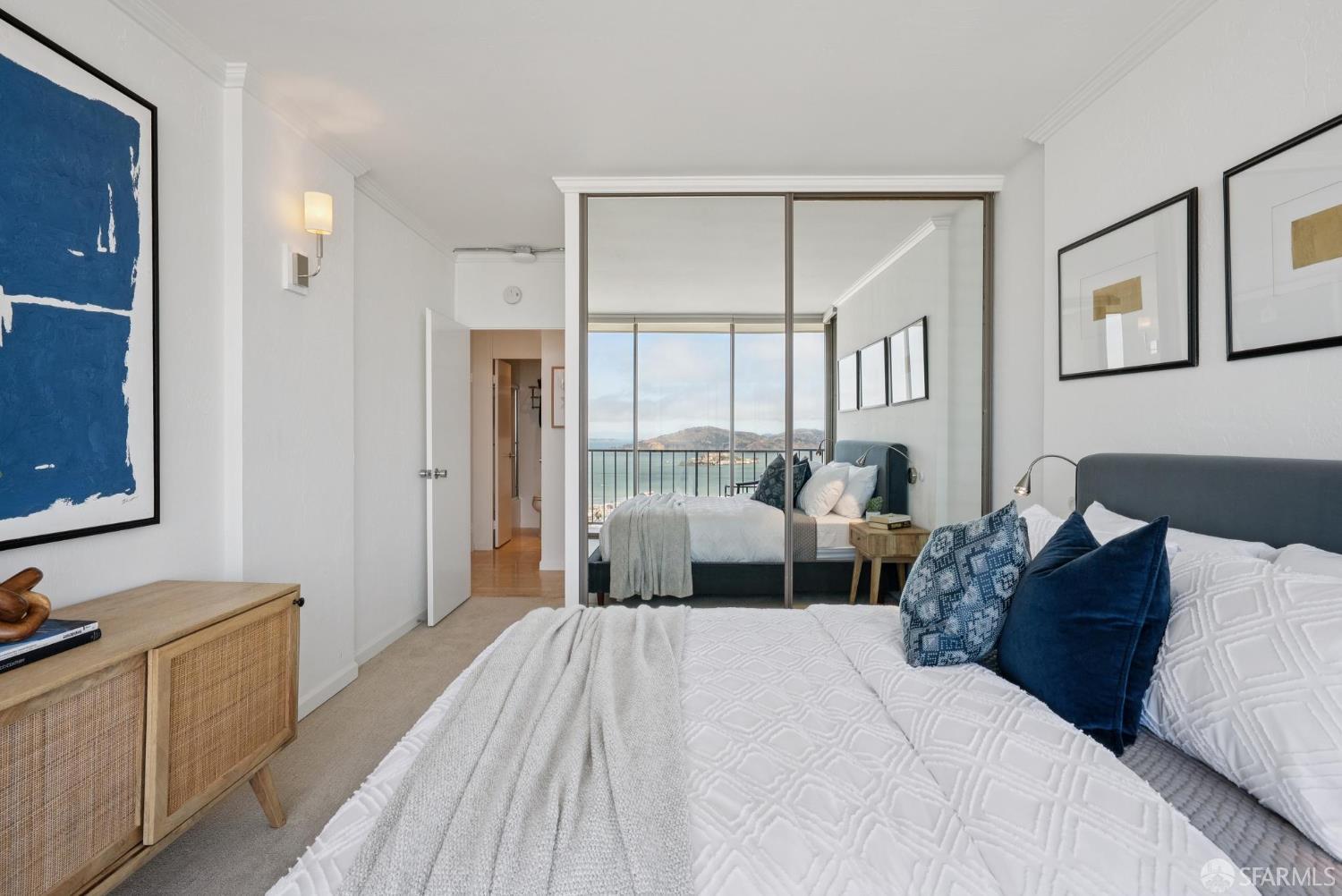 999 Green Street # 2001