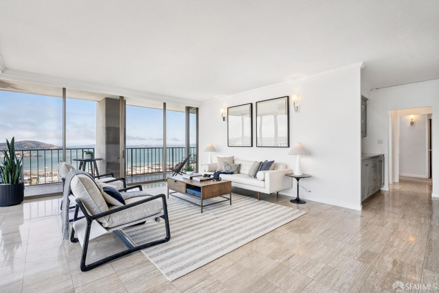 999 Green Street # 2001