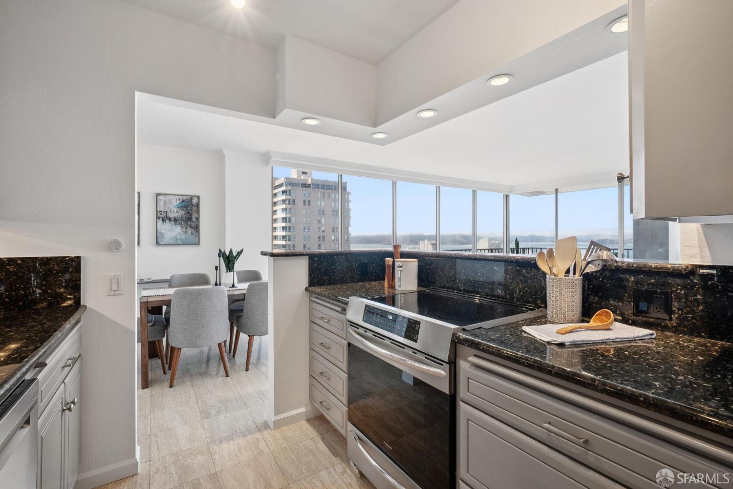 999 Green Street # 2001