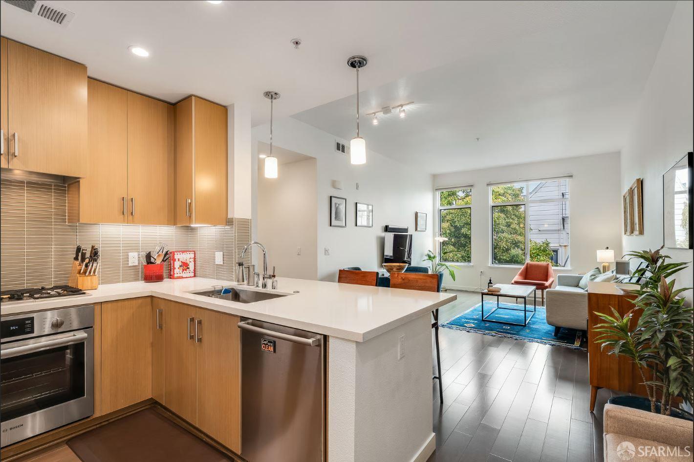 2655 Bush Street # 431