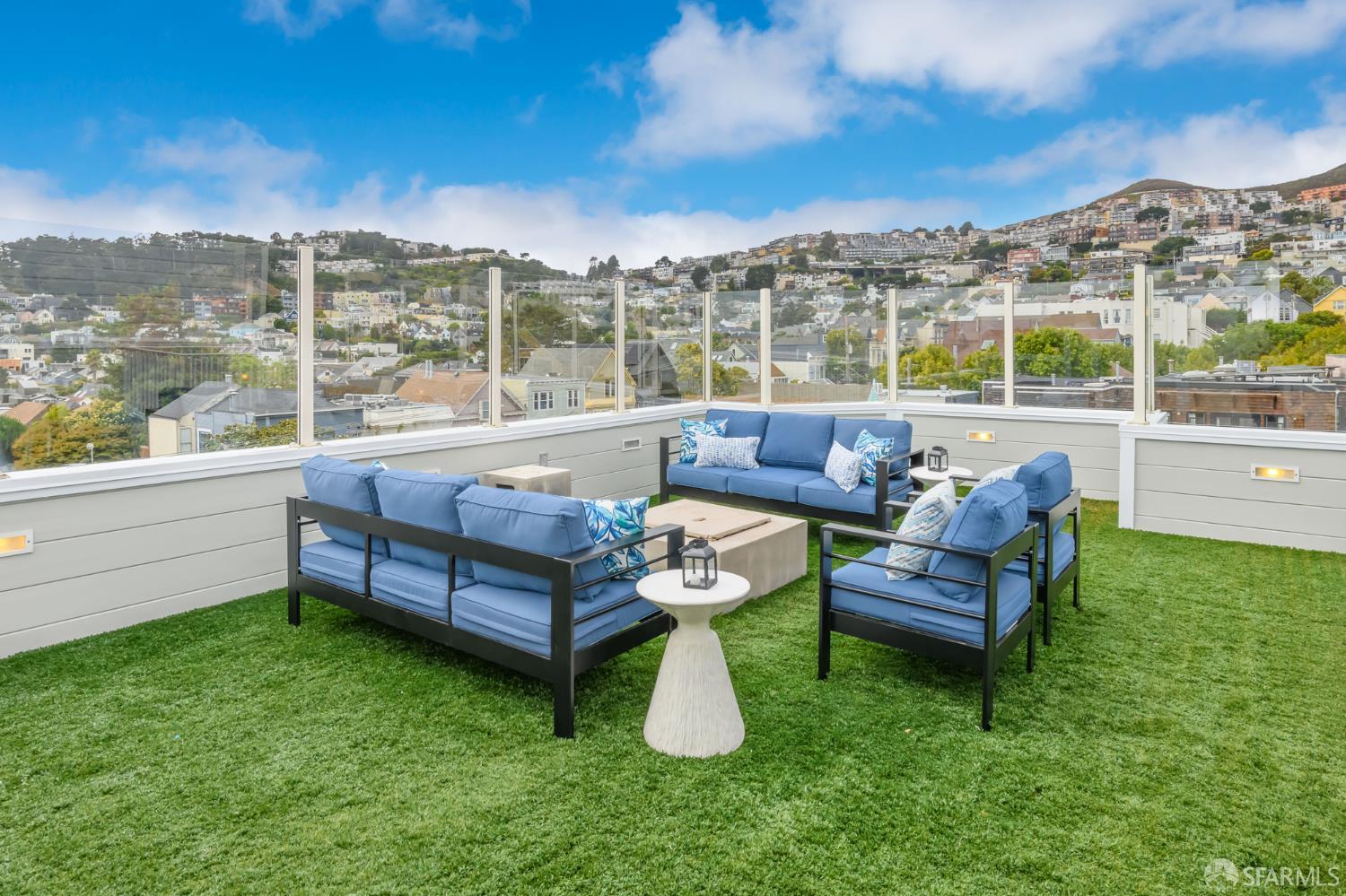 582 Diamond Street