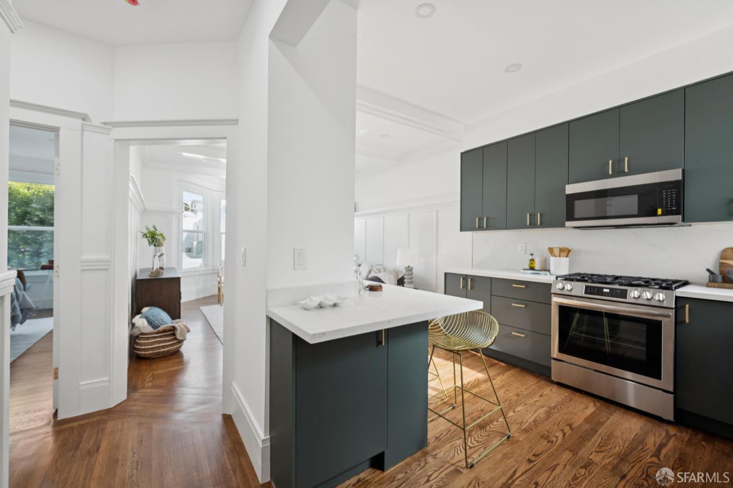 1449 Hyde Street # 5