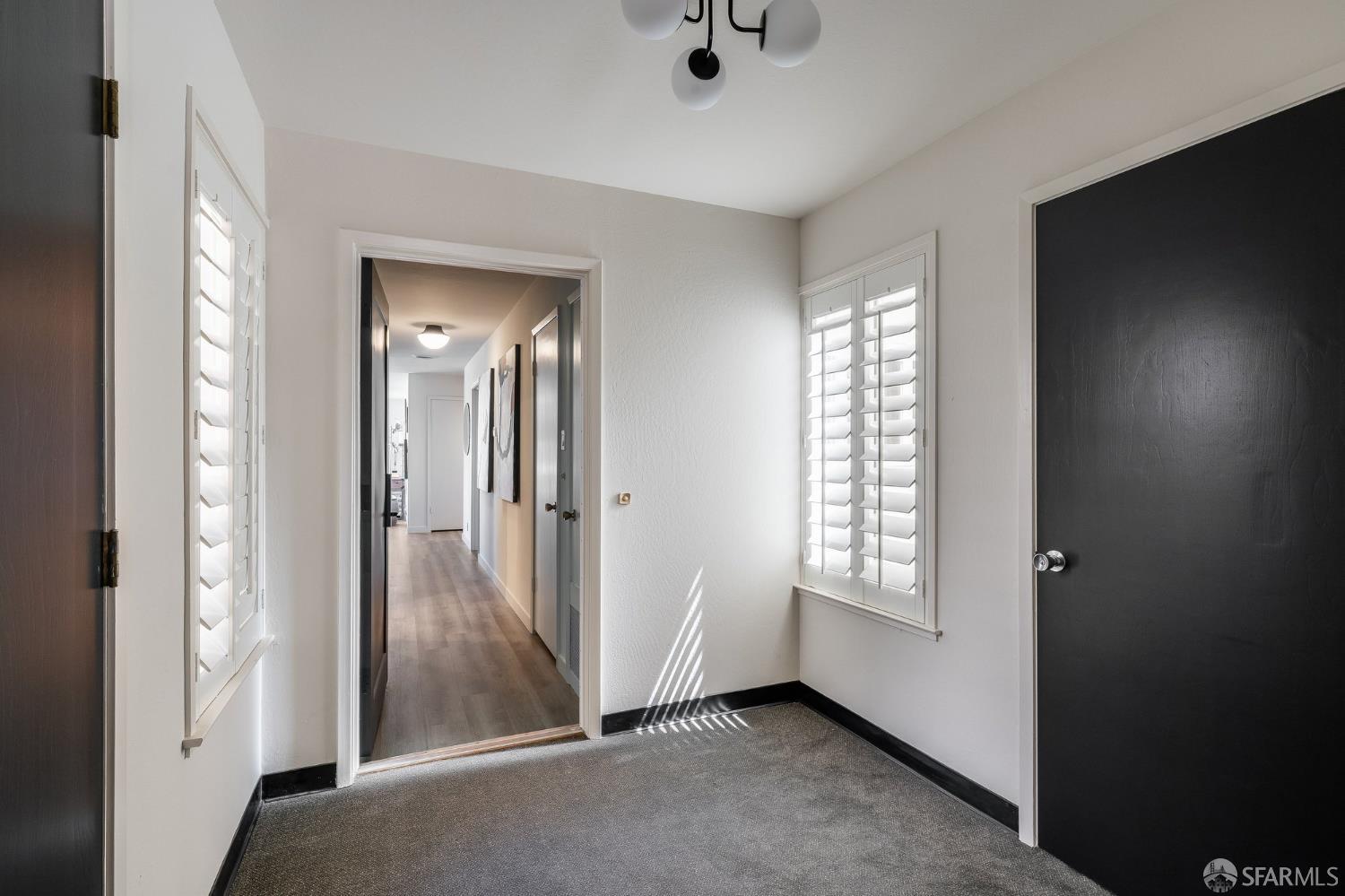 633 Grand View Avenue