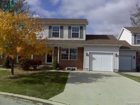 1338 HURON Boulevard