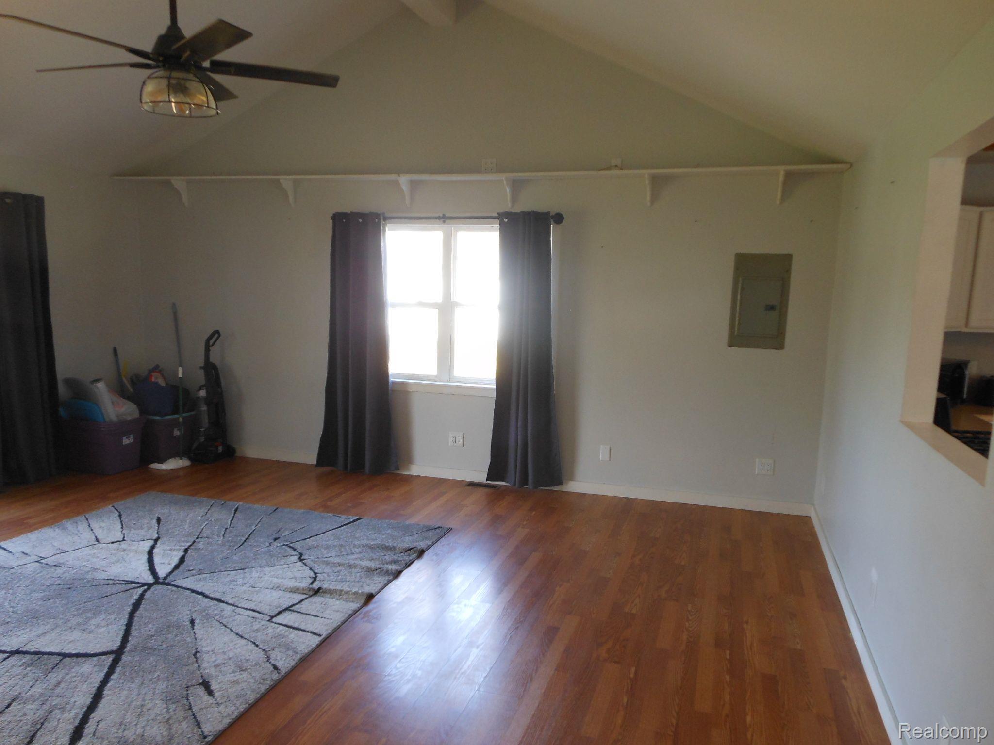 1786 Omar Road