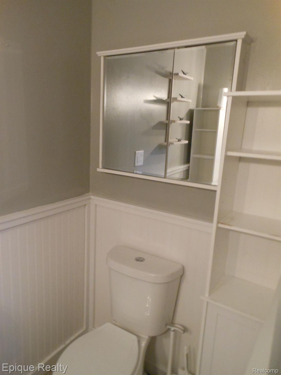 1786 Omar Road