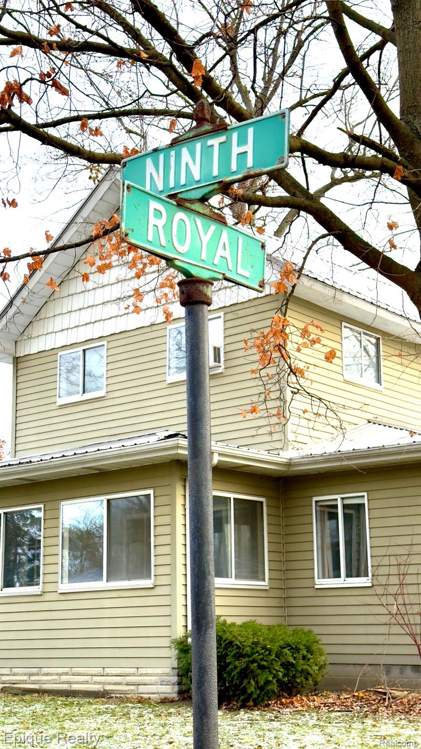732 N 9TH Street