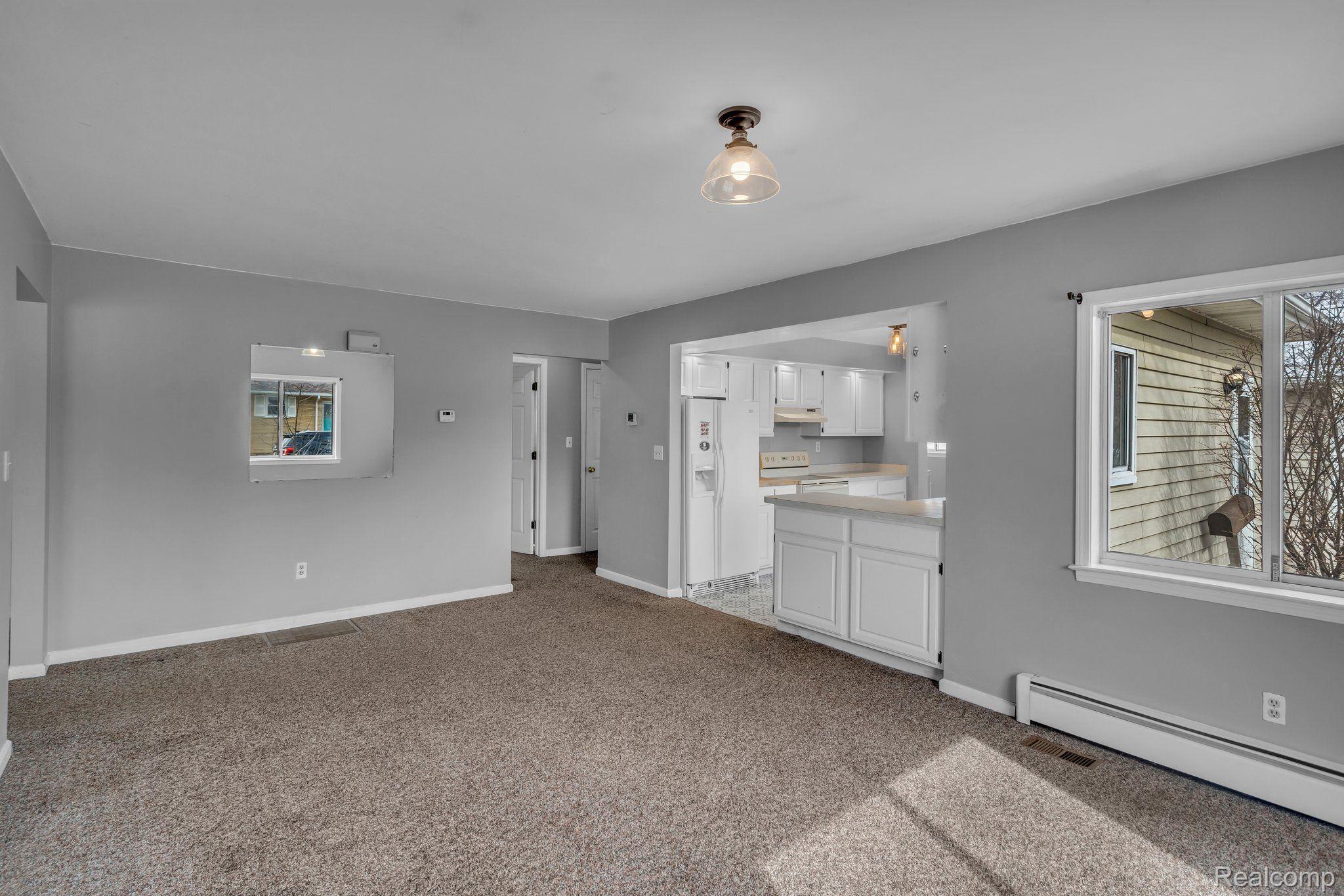 732 N 9TH Street