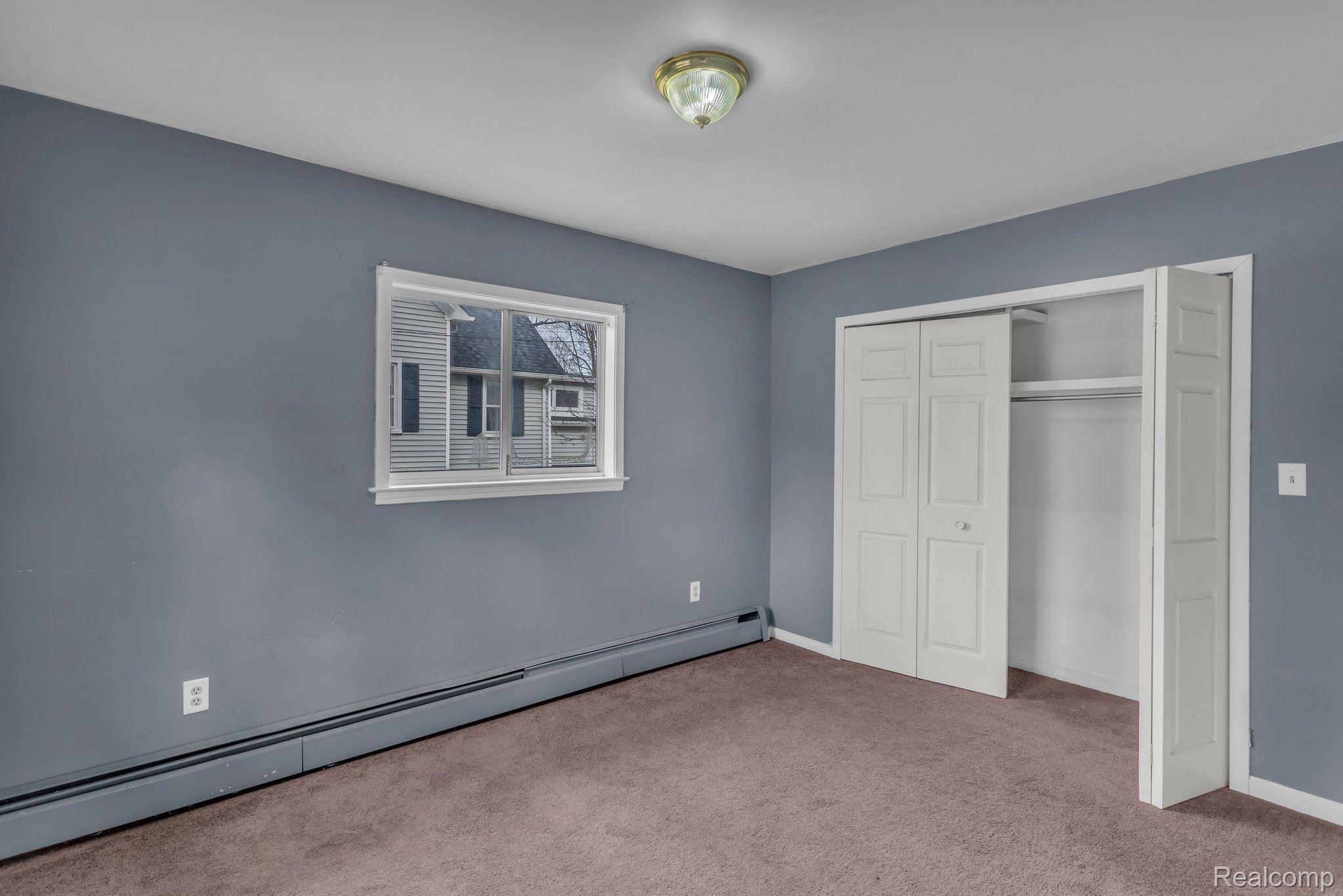 732 N 9TH Street