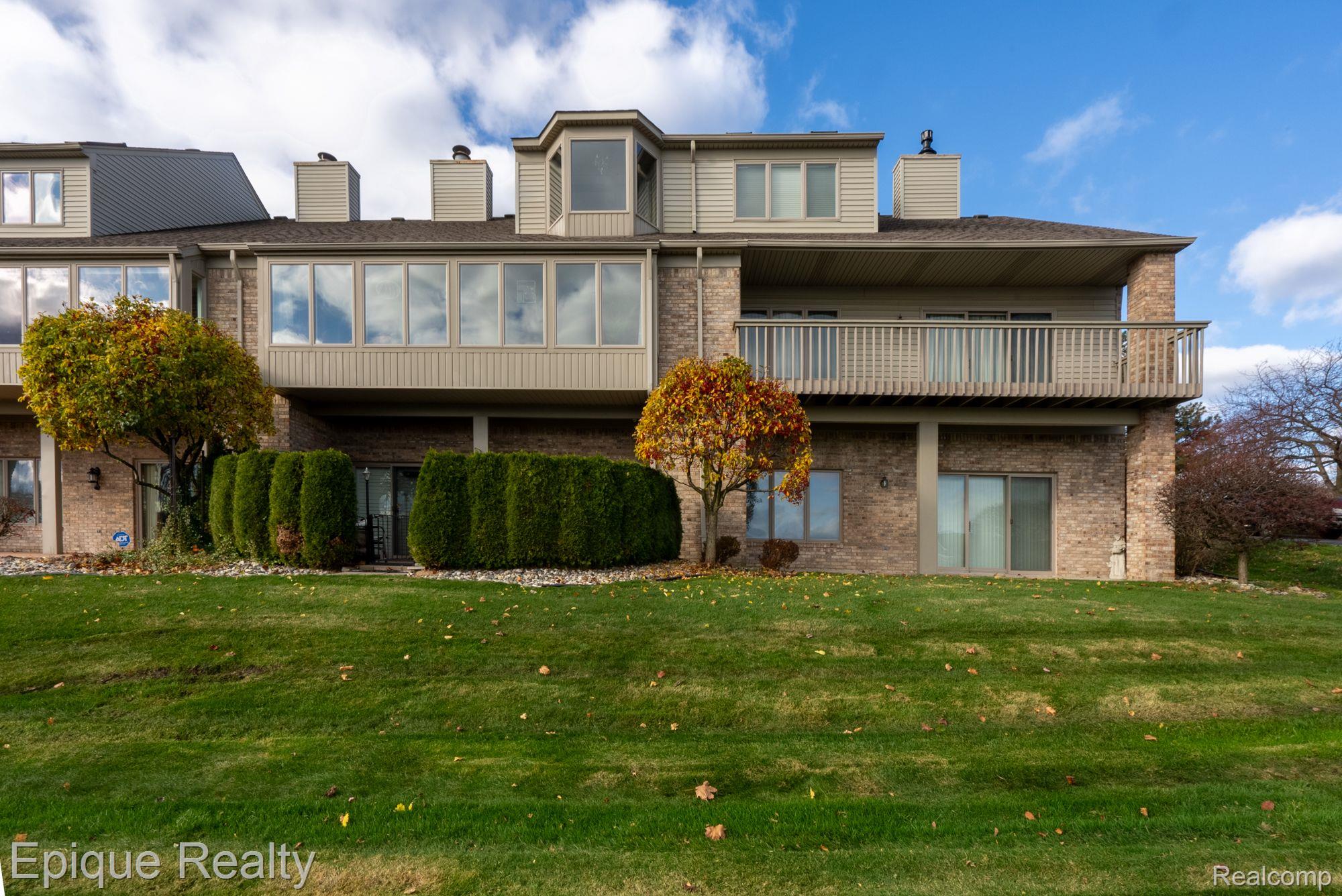 1935 RIVER Road 33