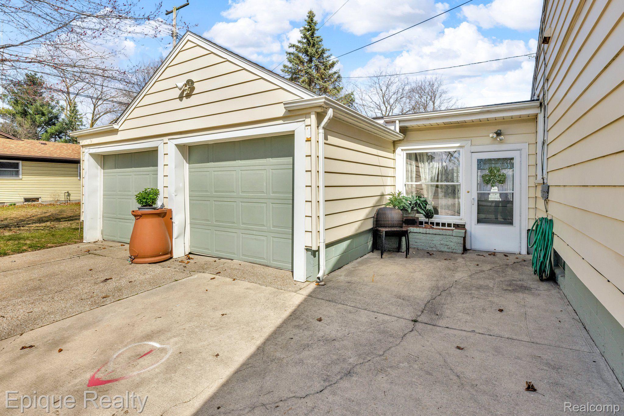 1006 13TH Street