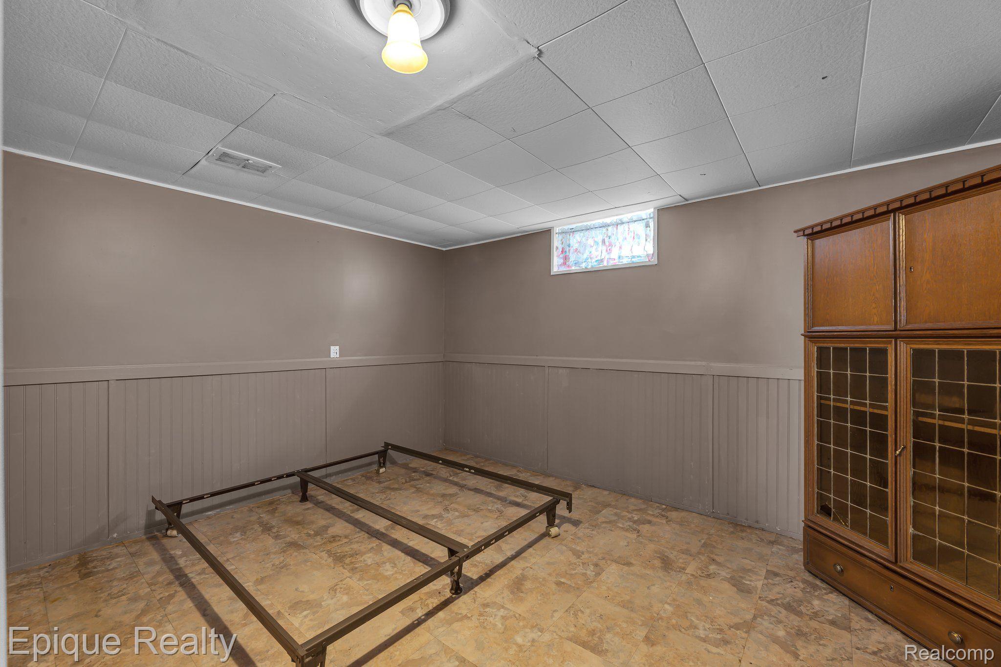 1006 13TH Street
