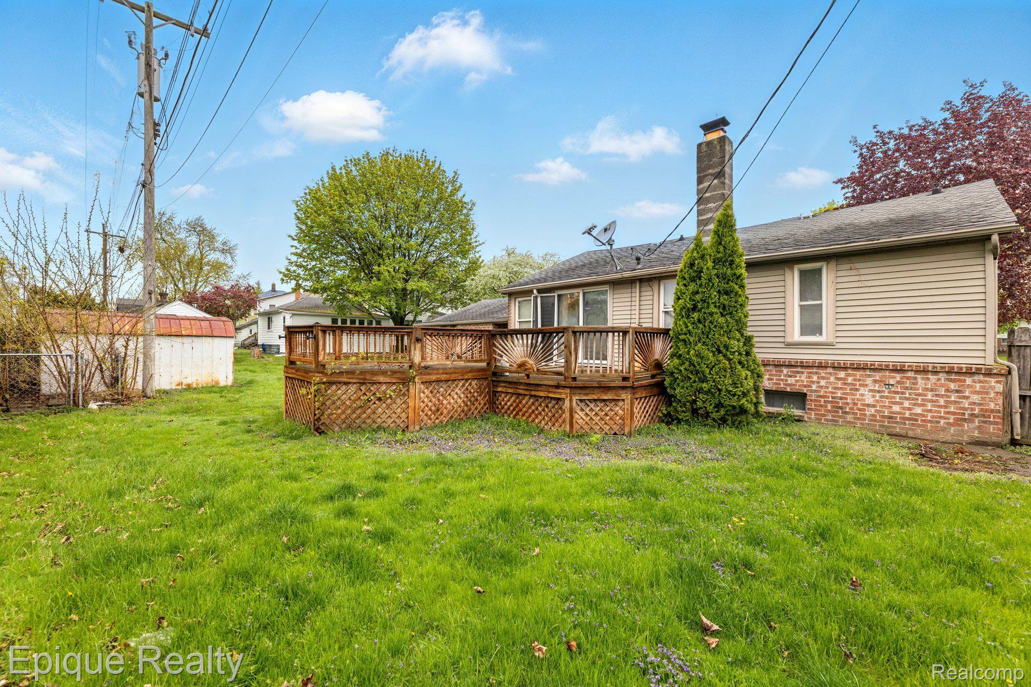 323 WARD Street