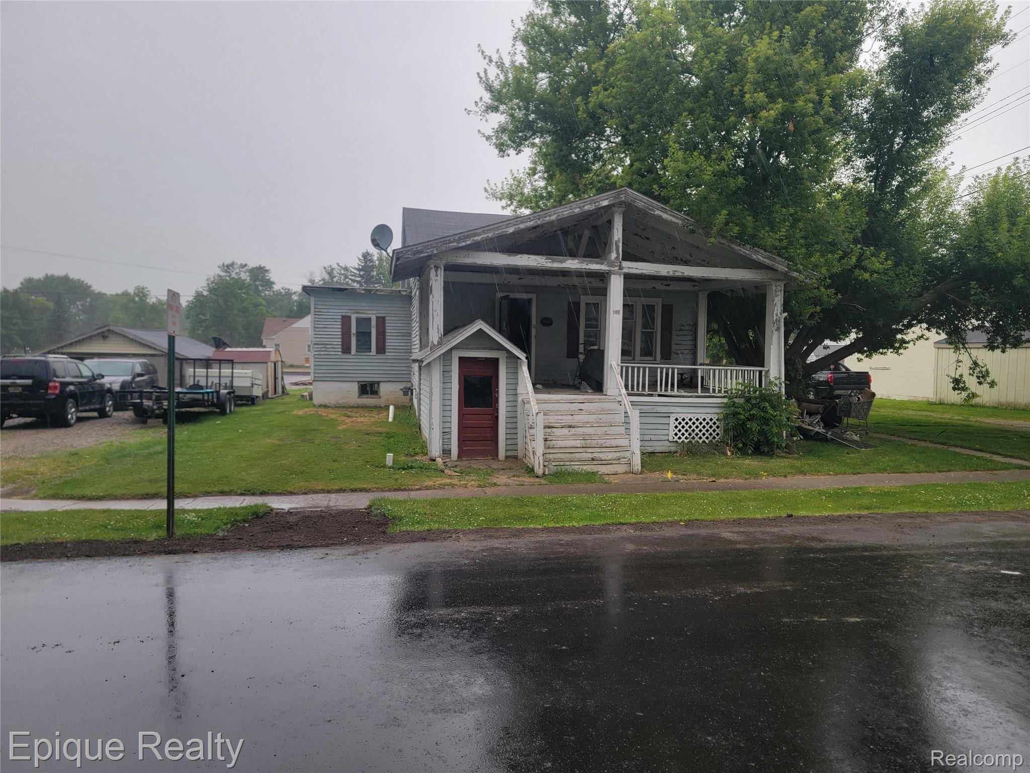 107 W Church Street