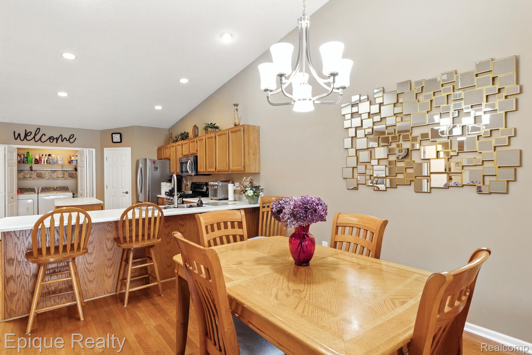 810 Crystal Lane