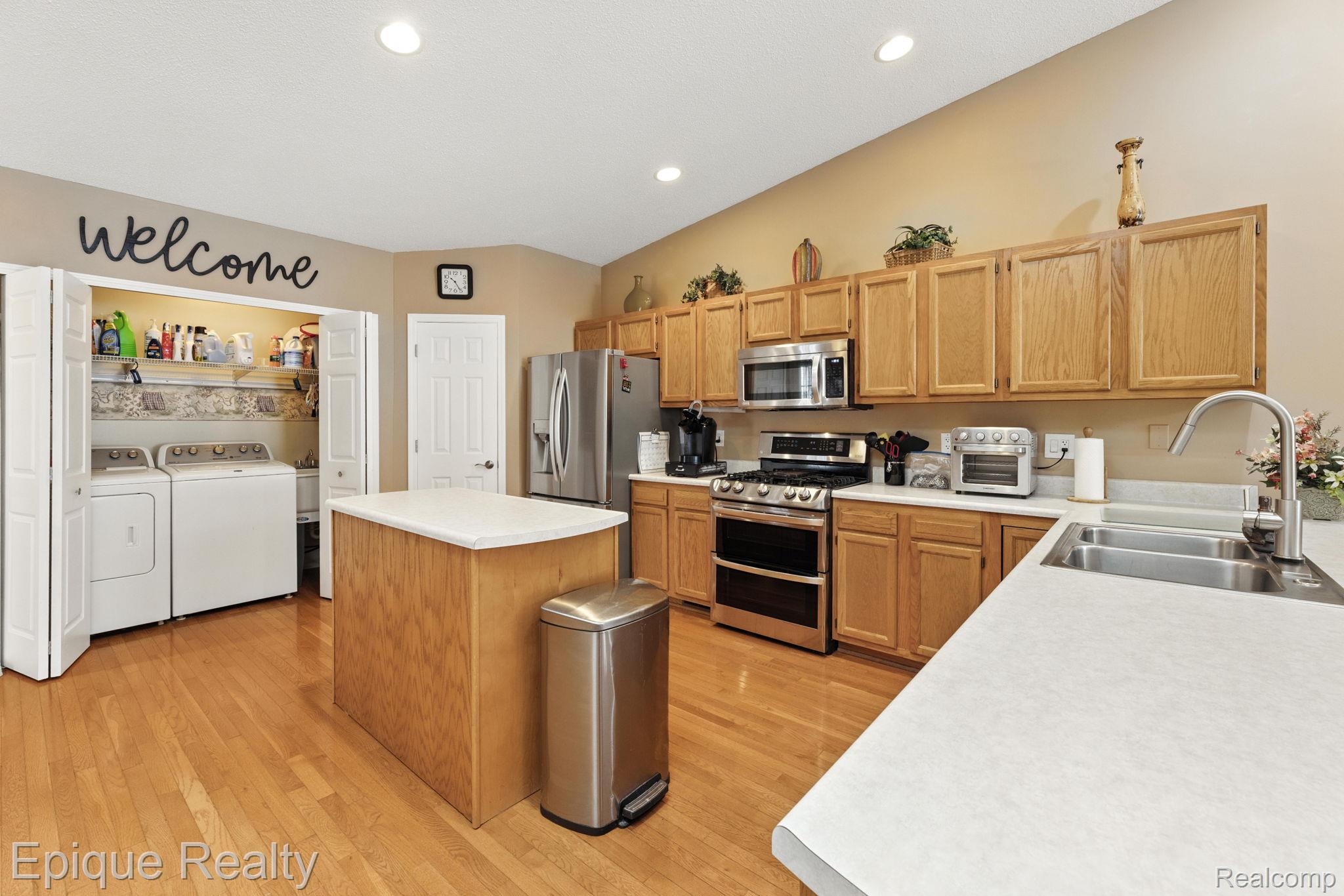 810 Crystal Lane