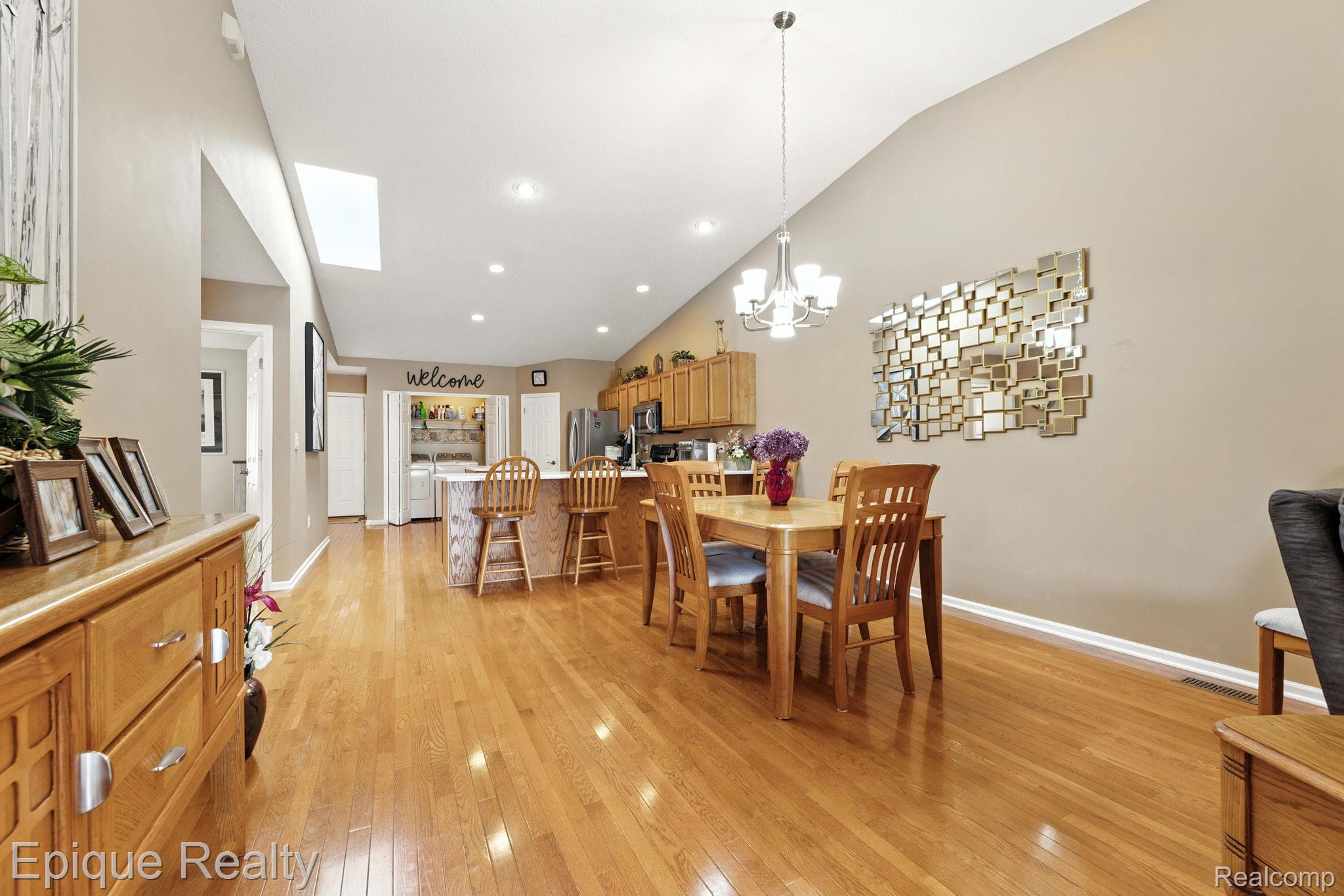 810 Crystal Lane