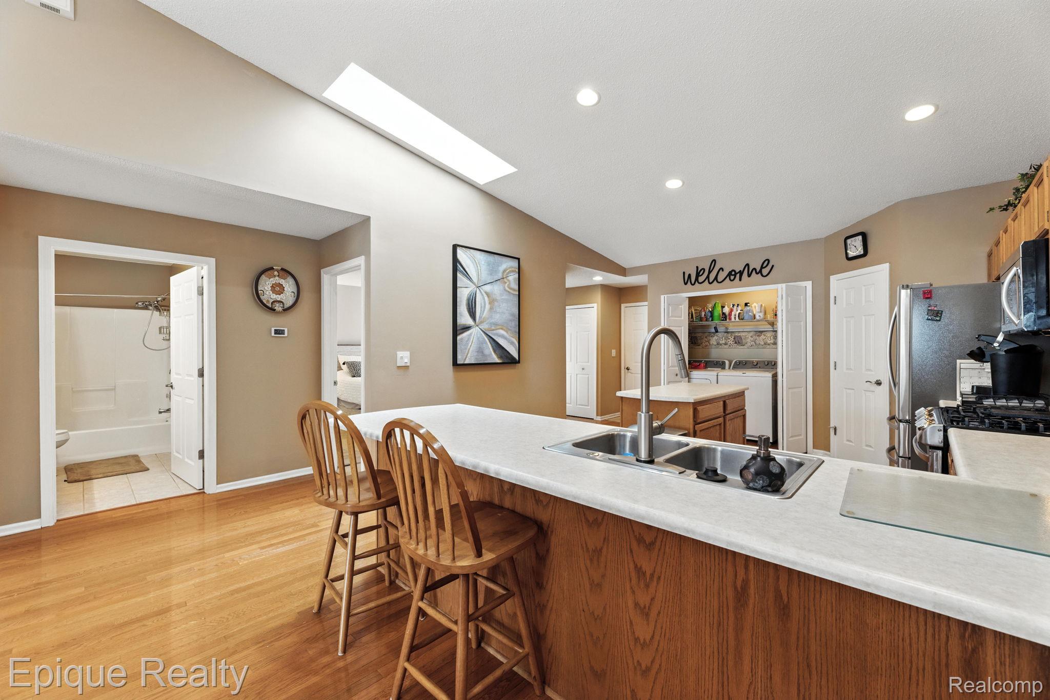 810 Crystal Lane