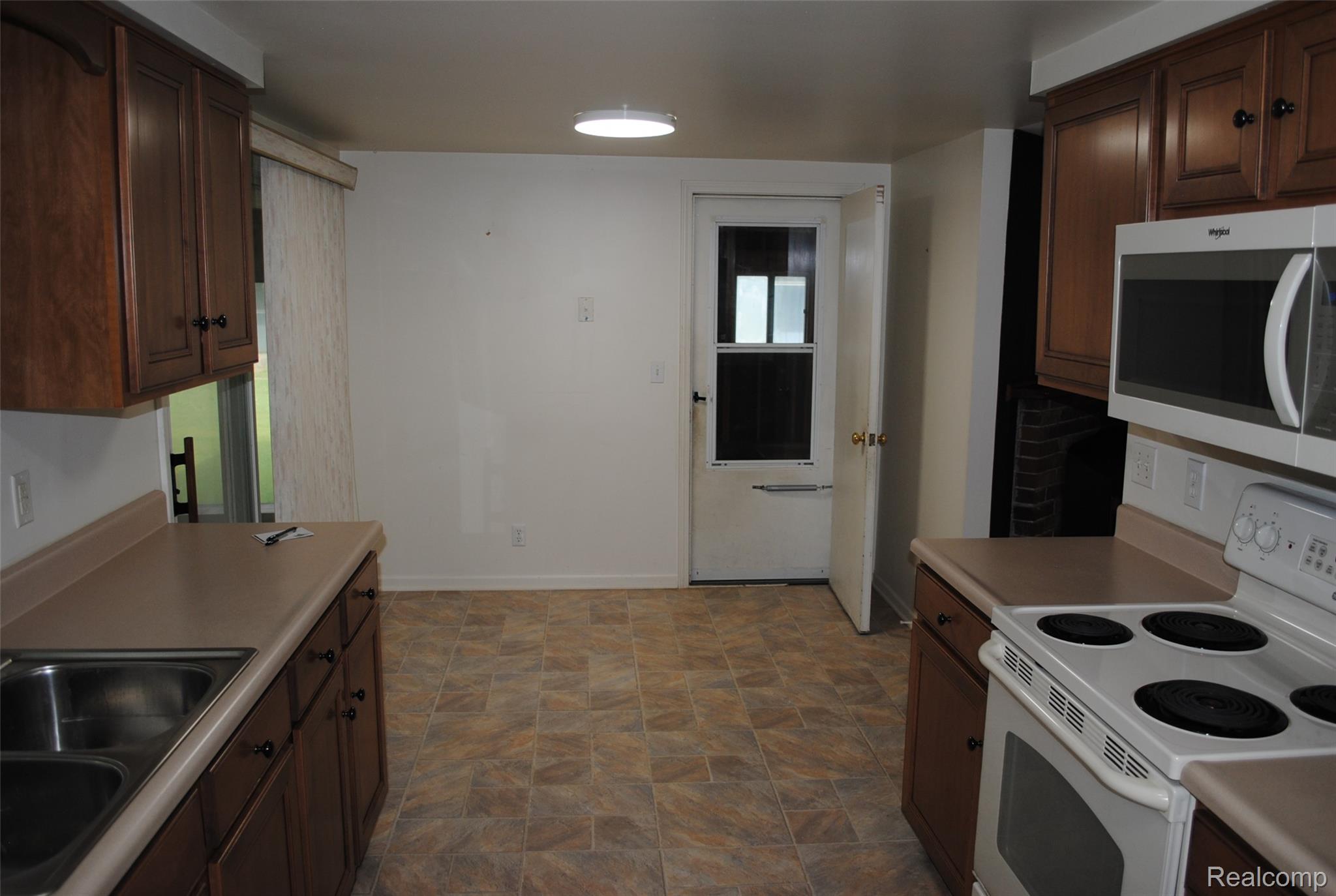 3103 Nokomis Trail