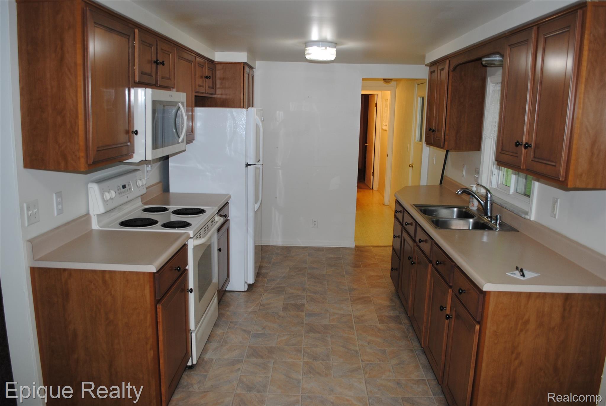 3103 Nokomis Trail